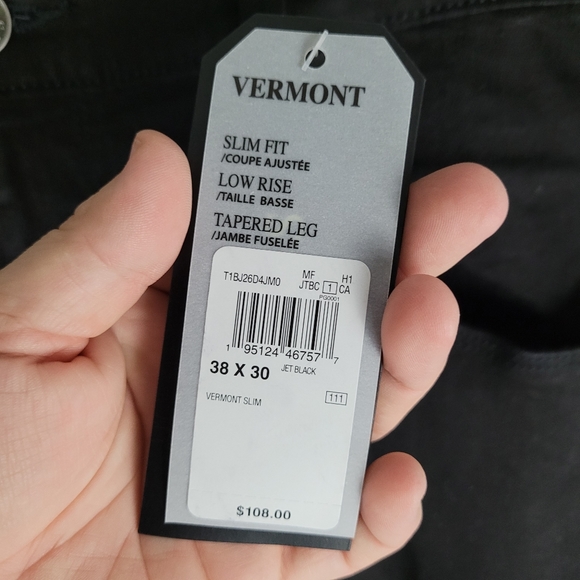 GUESS | Vermont slim fit low rise tapered leg jeans - Picture 6 of 9